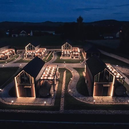 Village Resort Sauna & Jacuzzi & Netflix Tworkowa Kültér fotó