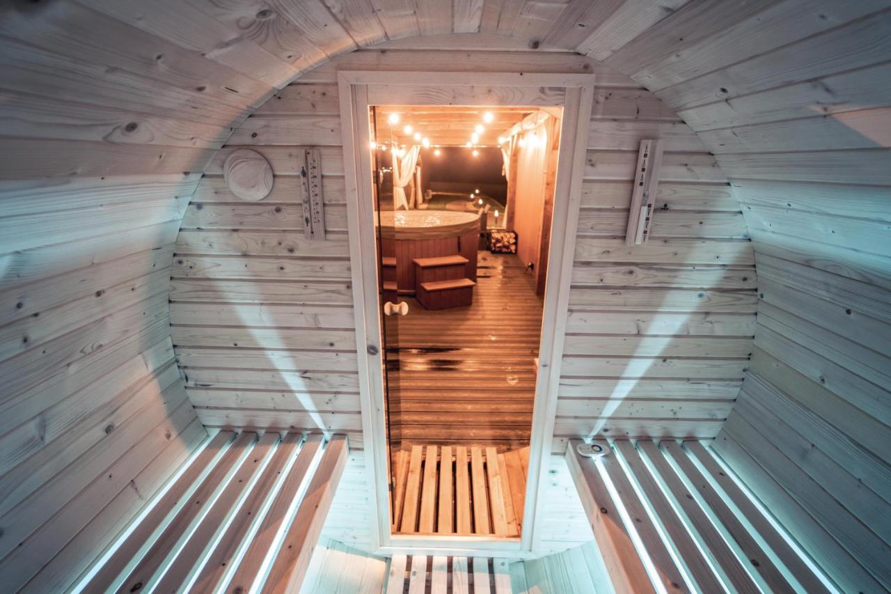 Village Resort Sauna & Jacuzzi & Netflix Tworkowa Kültér fotó