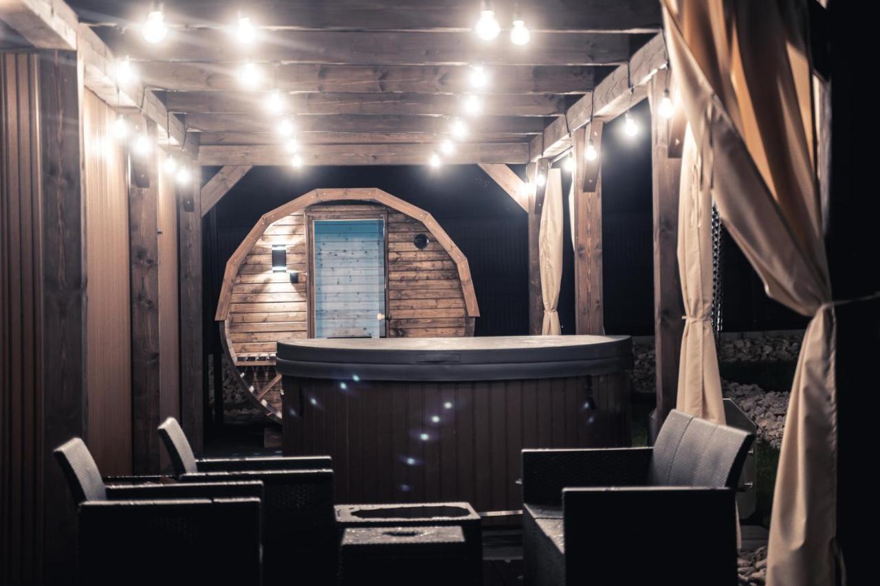Village Resort Sauna & Jacuzzi & Netflix Tworkowa Kültér fotó