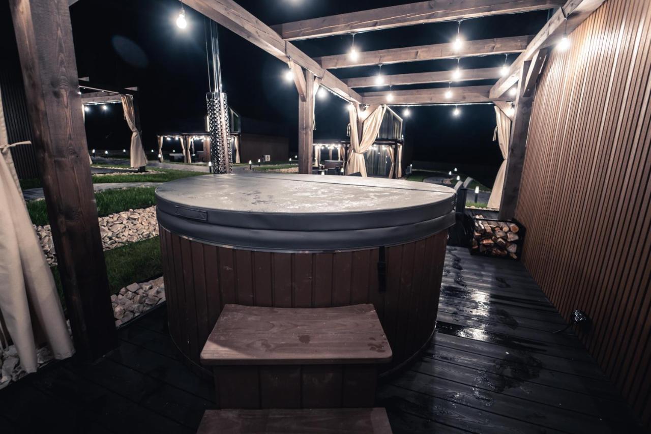 Village Resort Sauna & Jacuzzi & Netflix Tworkowa Kültér fotó