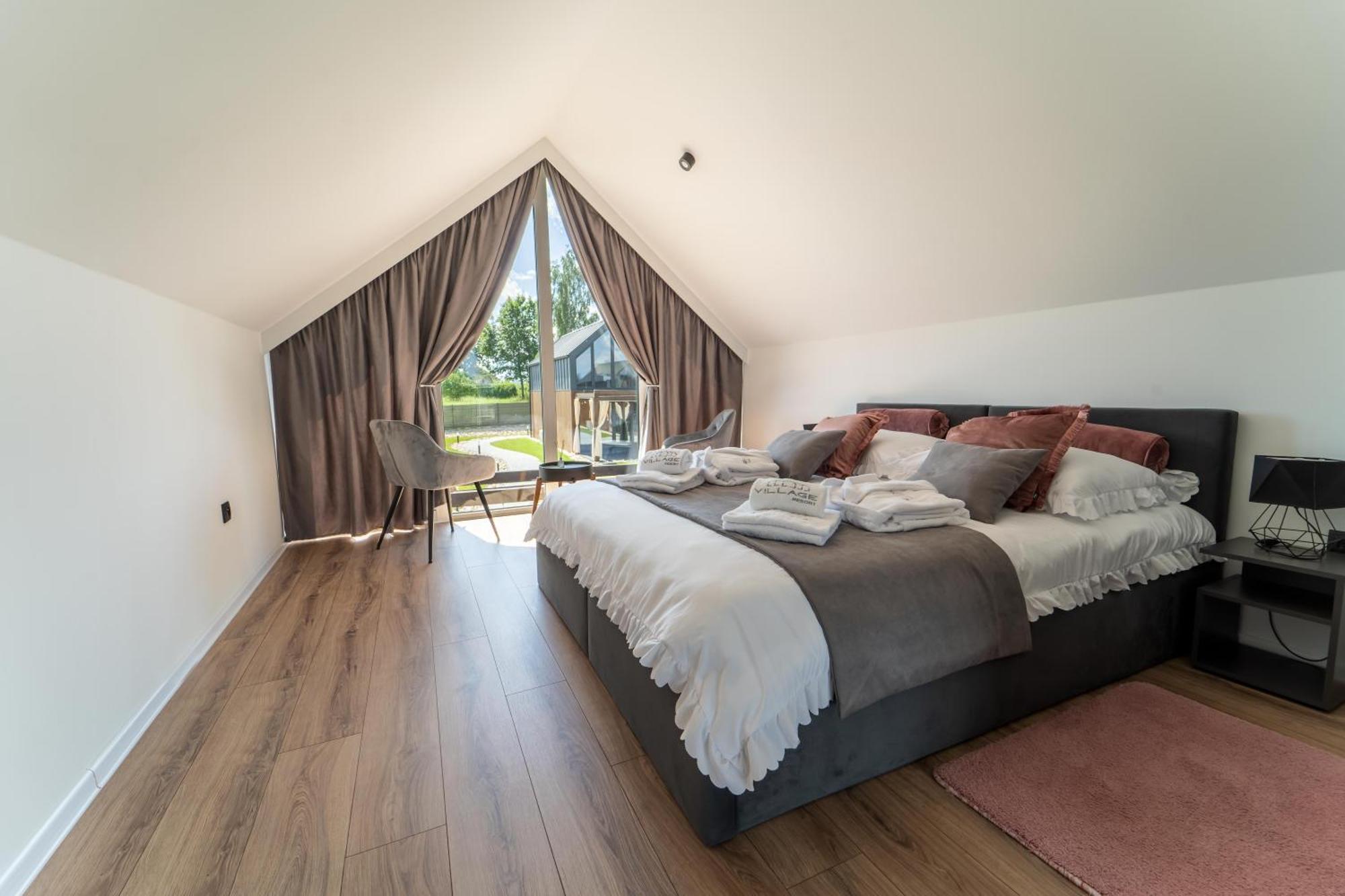 Village Resort Sauna & Jacuzzi & Netflix Tworkowa Szoba fotó