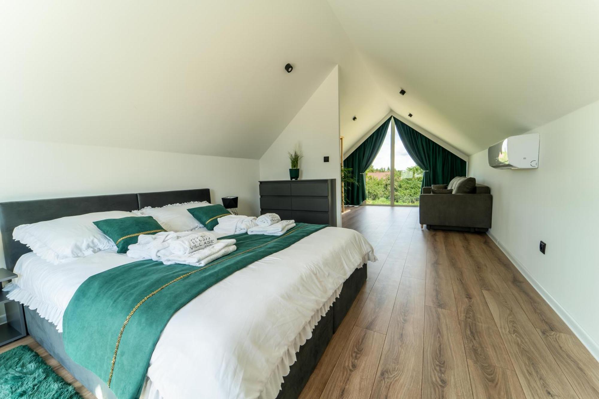 Village Resort Sauna & Jacuzzi & Netflix Tworkowa Szoba fotó